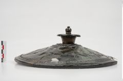 Foto von Bronzedeckel (NHMW-PRAE-025816)